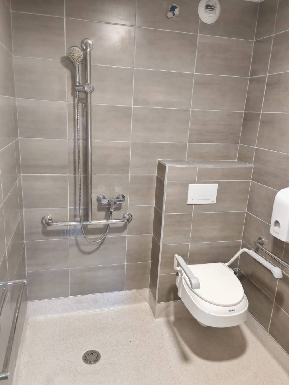 9aed1605-d369-4864-a28d-d858cf3a327a